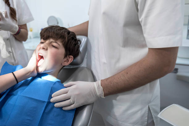 Best Emergency Tooth Extraction in Springfield, MA